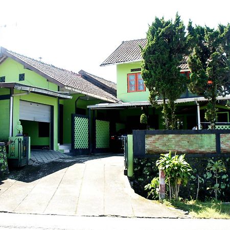 Bayu Murti Homestay Yogyakarta Exterior foto